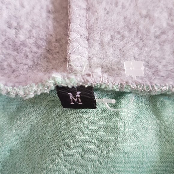 NWOT Graphic Hoodie Dog Mom Medium US M Animal Pets Dogs Gray Grey Mint Green - Picture 14 of 16